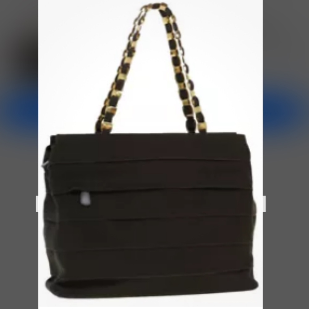 EUC FERRAGAMO Logo Chain BROWN/Goldtone Shoulder Bag EUC AU-21 6684 15.5x12x5.5